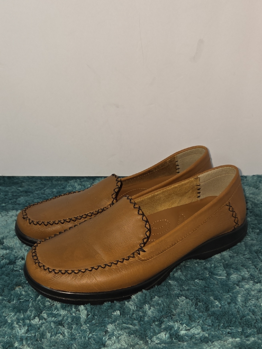 John Romaine Men's Maple Leather Slip-On Loafers Size 10M